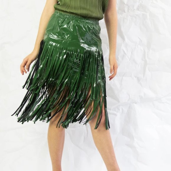 SL Sara Lanzi Size XS Green Vinyl Fringed Skirt - Picture 1 of 9